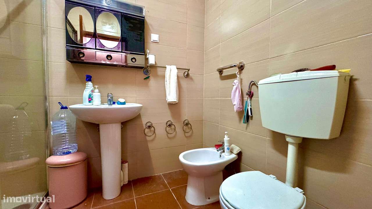 Moradia com 6 assoalhadas - 120 m2 - sótão - espaço exterior - Tremês-23