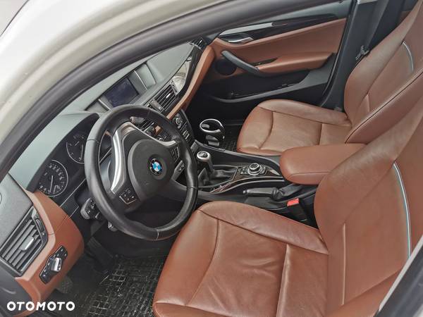 BMW X1 sDrive16d - 16