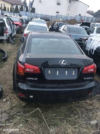 Dezmembrez Lexus IS220 2.2 177 cp an 2006 2007 - 2