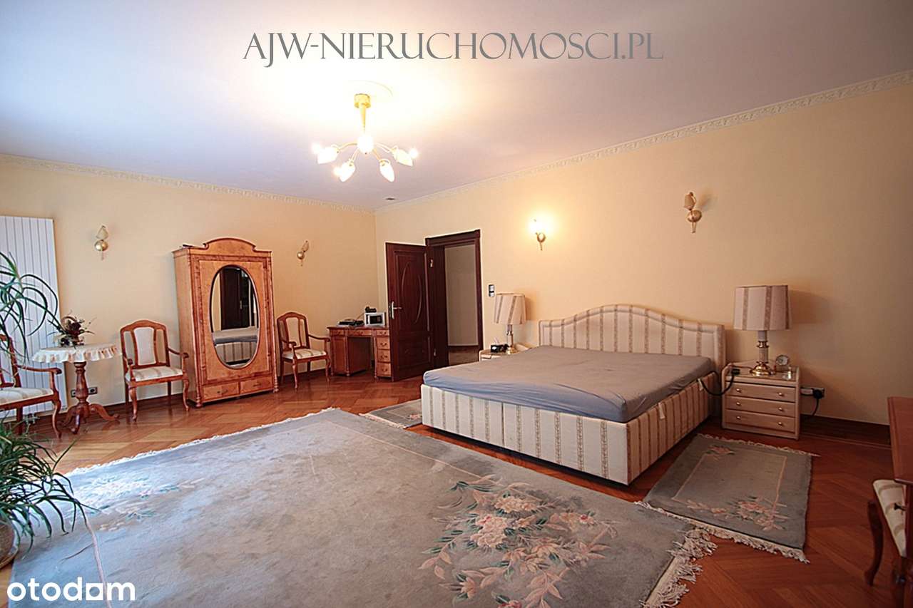 Rezydencja w Izabelinie C z basenem i sauną-8