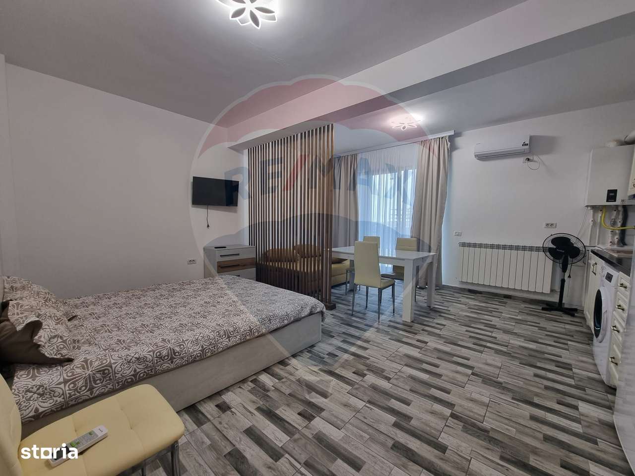 Studio de vânzare cu parcare inclusa în Mamaia Sat Constanta - Imagine principală: 5/7