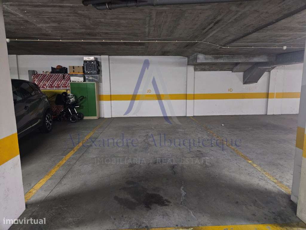 Luxuoso Duplex T 3 na Vila de Sesimbra, em segunda linha da Praia-29