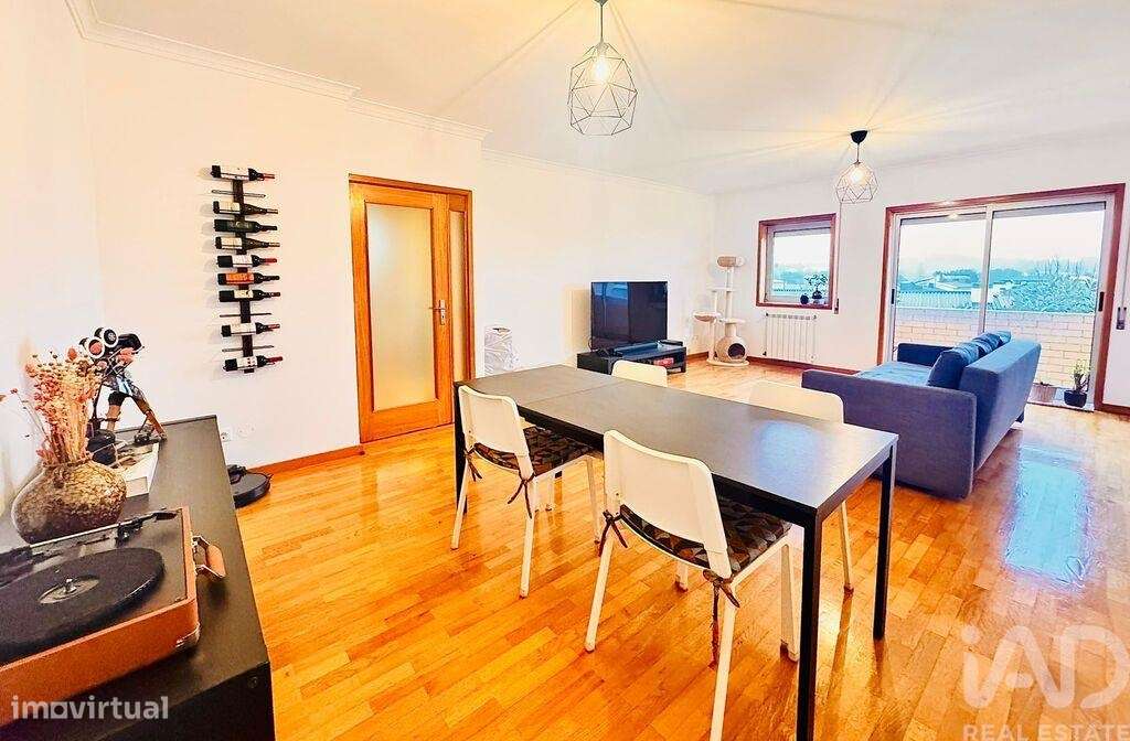 Apartamento T2 em Castêlo da Maia de 101 m2 - Grande imagem: 2/16