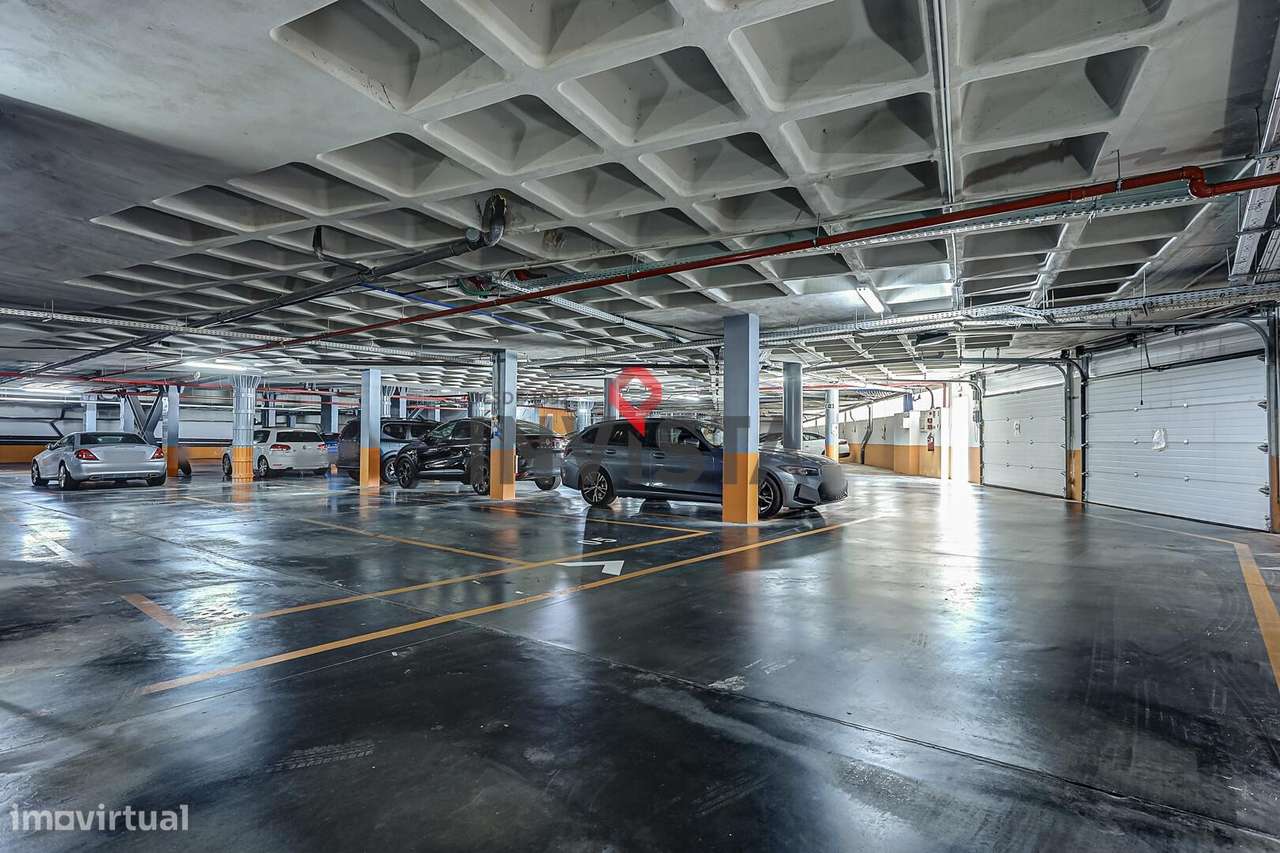Apartamento T3 como novo, no Condomínio VilaViva-36