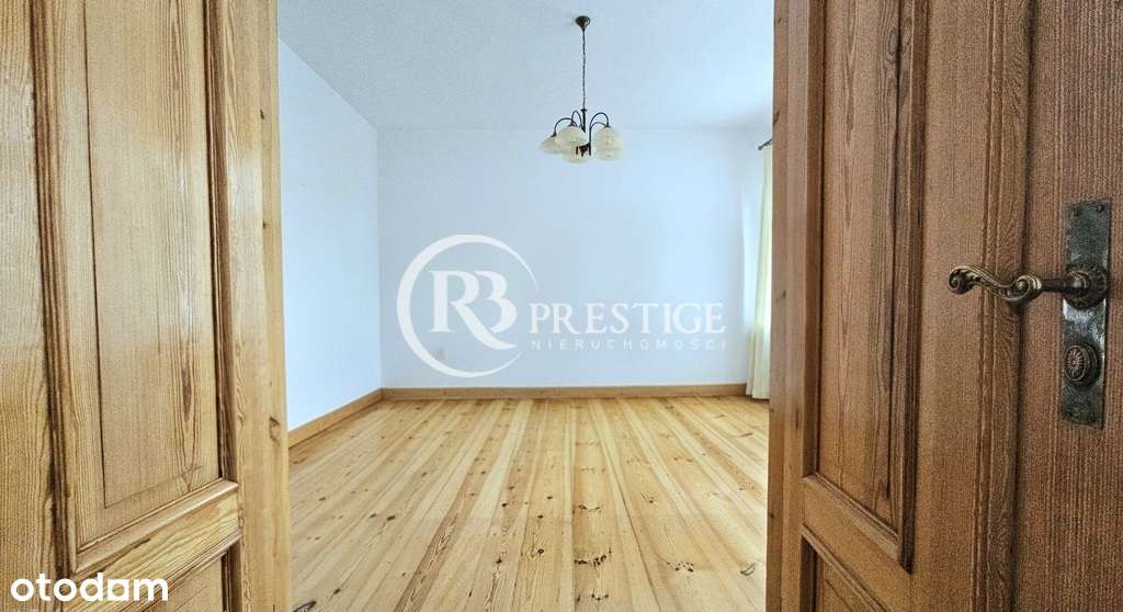 Mieszkanie z potencjałem i widokiem na Plac Zgody-1