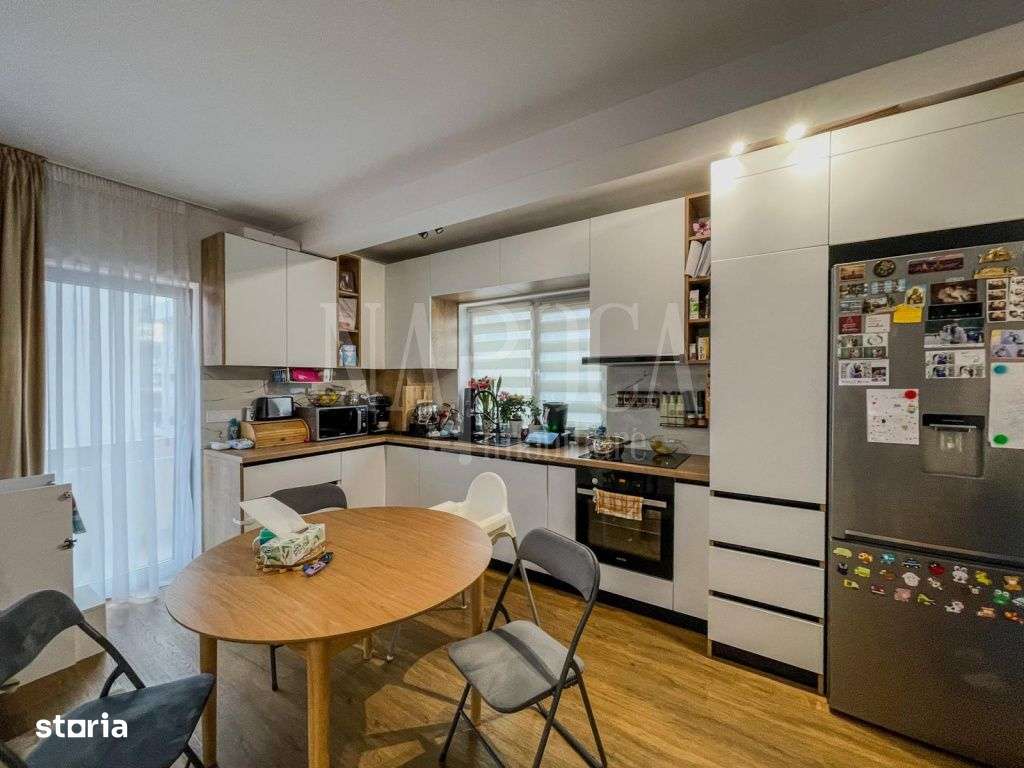 Apartament 3 camere de vanzare in Floresti-1