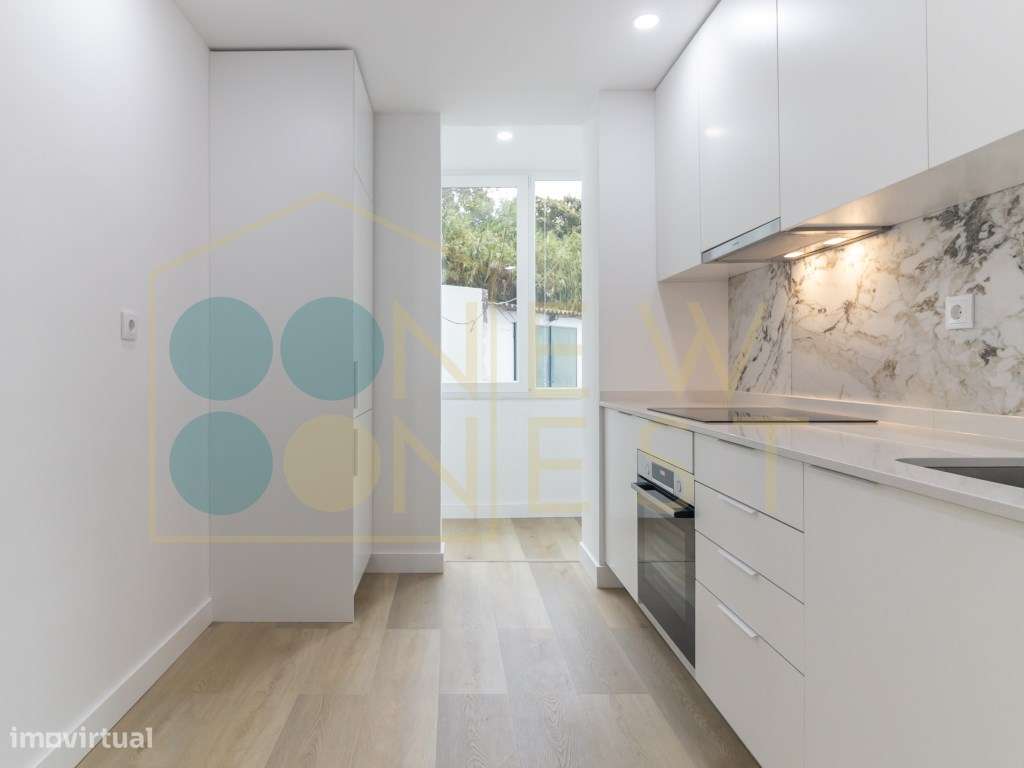 Apartamento T3 Remodelado com zona exterior comum junto ao parque e... - Grande imagem: 4/45