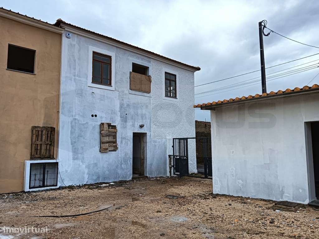 Moradia reabilitada com 2 Apartamentos - Barrô - Águeda - Grande imagem: 1/28