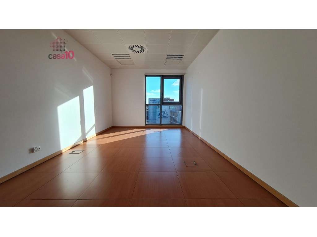 Arrenda-se Escritório Vista Rio - Centro Parque das Nações - Grande imagem: 2/12