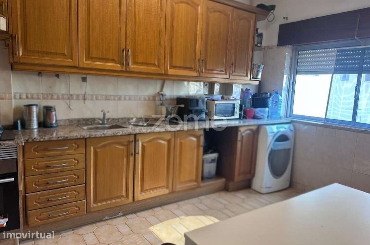 Magnifico T3 junto ao pavilhão Municipal Almada - Grande imagem: 3/13