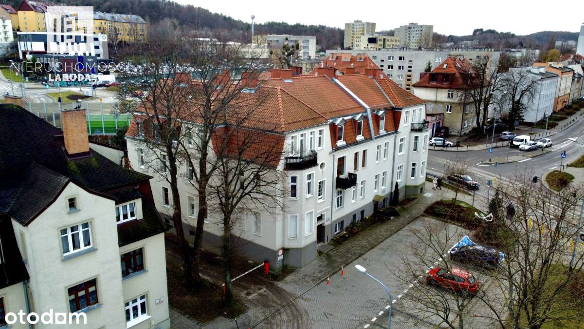 Kancelaria, gabinety lekarskie- masażu, pokoje - Pełny obrazek: 3/20