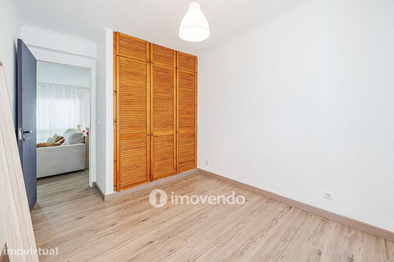 Apartamento T2 totalmente remodelado, em Marvila-19