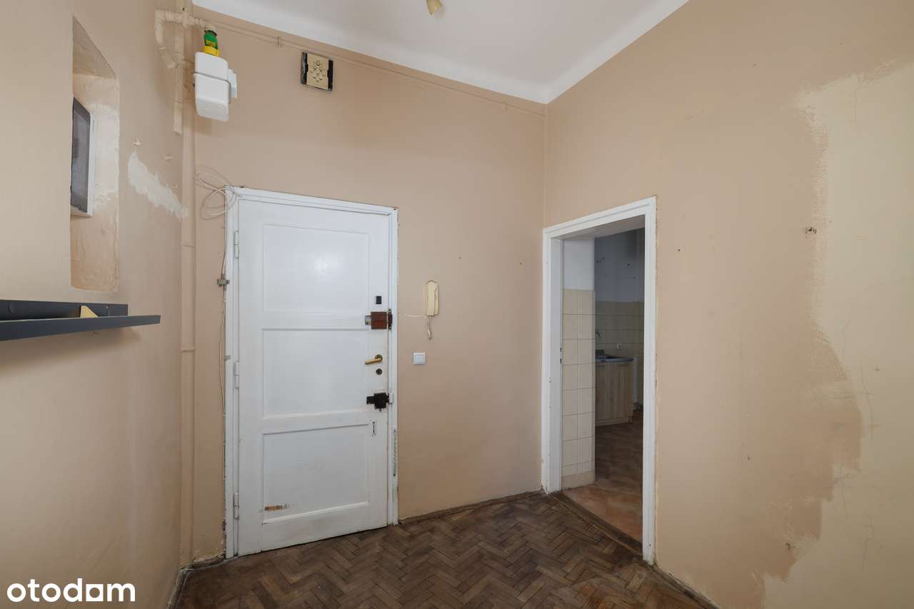 Jasne i wysokie mieszkanie w kamienicy z windą przy pl. Narutowicza!-7