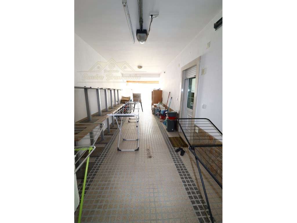 Moradia T3 com garagem e logradouro-53