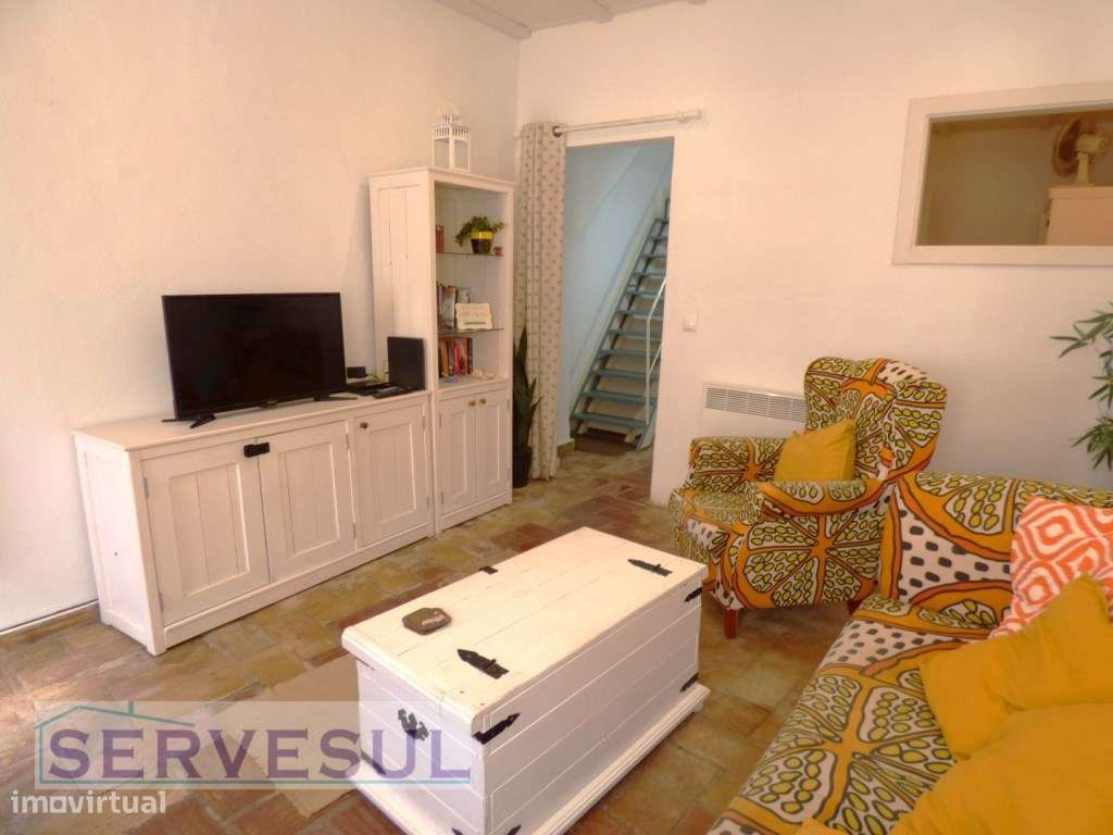 Charmosa Casa típica renovada com 2 quartos, localizada no centro H... - Grande imagem: 5/19