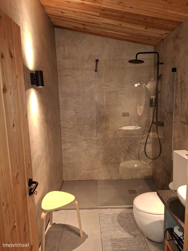 Moradia em S.Roque do Pico com 2 apartamentos de luxo-47