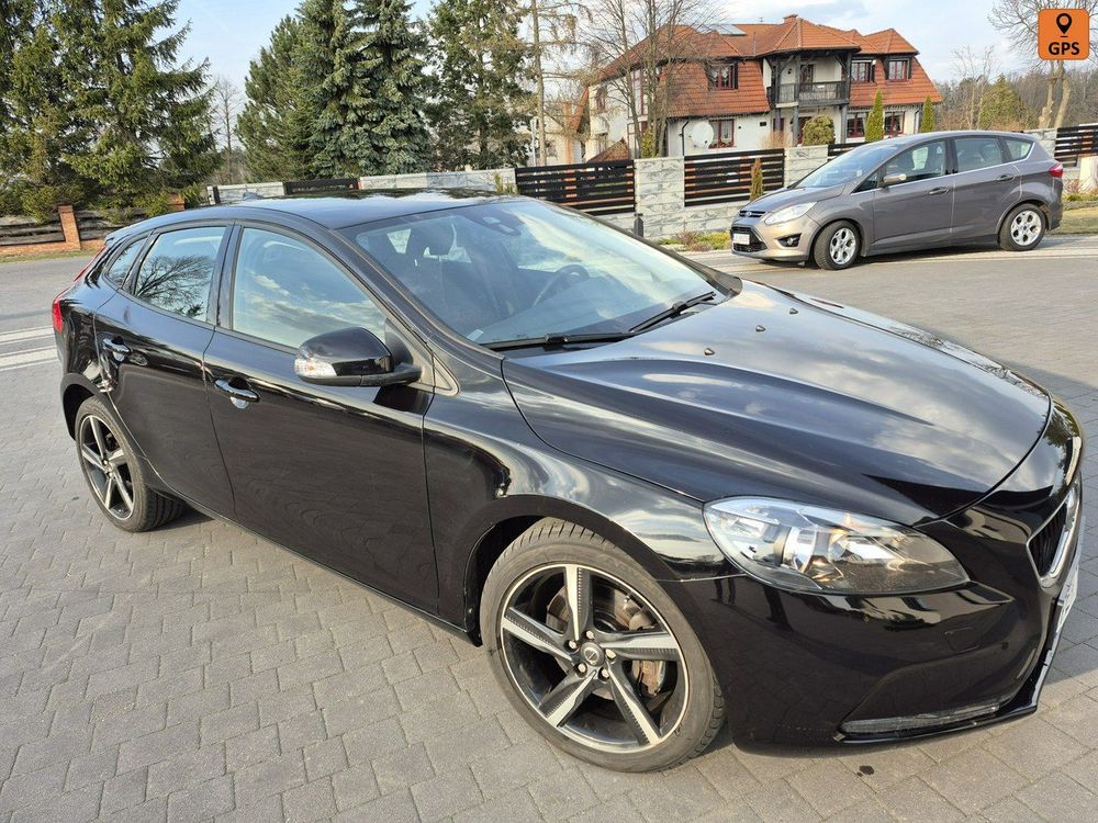 Volvo V40 II 2018