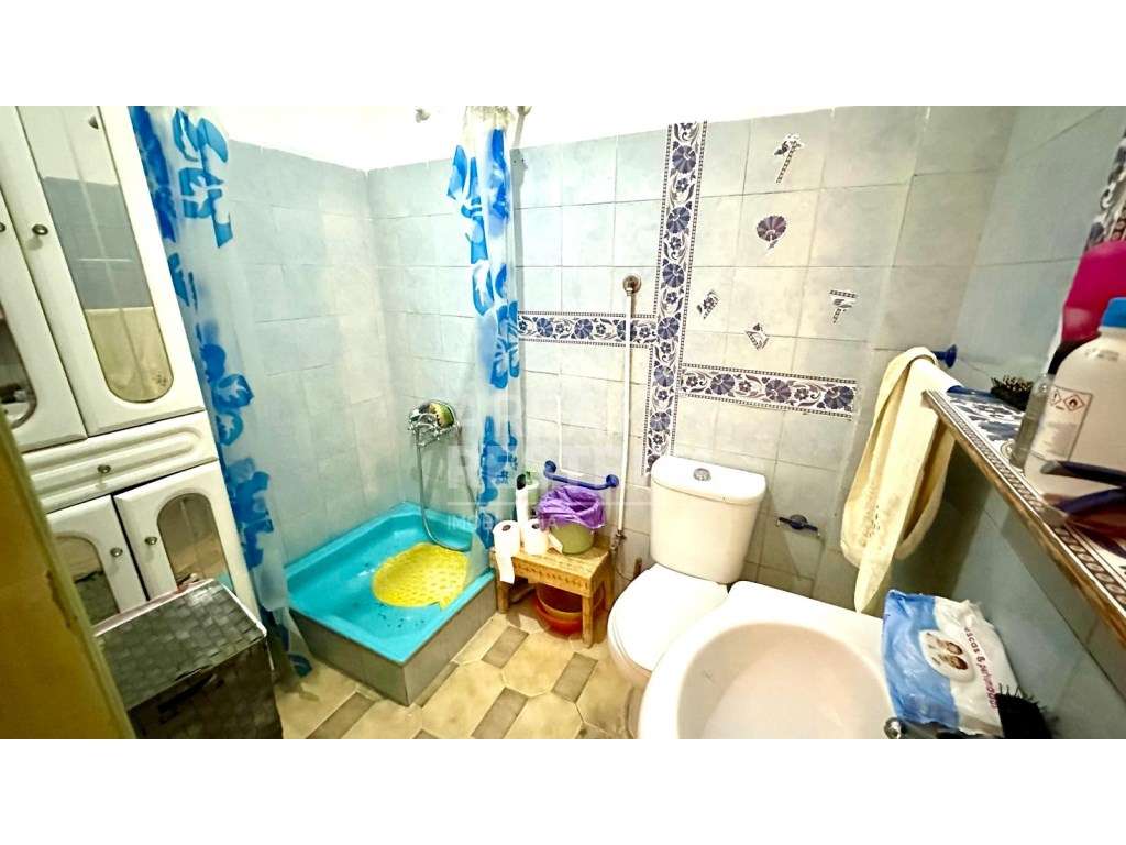 Apartamento T1 com Logradouro e Arrecadação/Garagem no Afonsoeiro -...-9