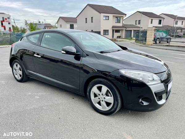 Renault Megane III Coupe 1.5 dCi Color Edition - 2