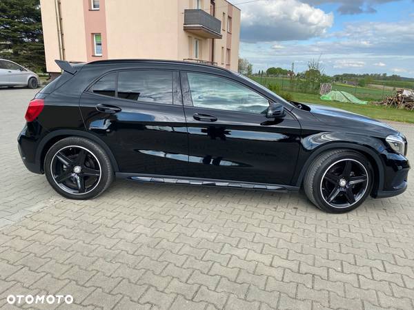 Mercedes-Benz GLA 180 (CDI) d AMG Line - 3