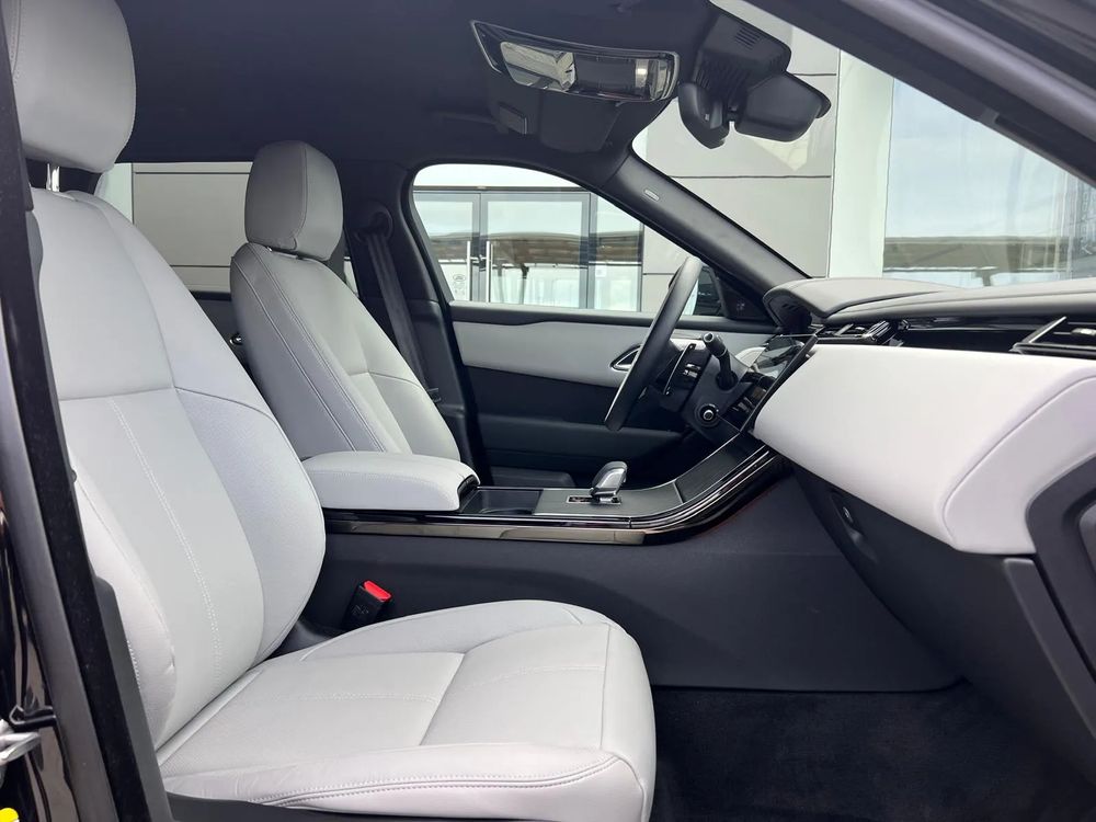 Land-Rover Range-Rover-Velar 3.0 Benzyna 400 KM — zdjęcie 5