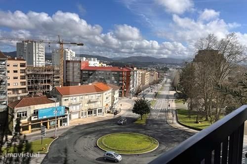 Fantástico Apartamento T3 num 4º andar de um prédio com elevador