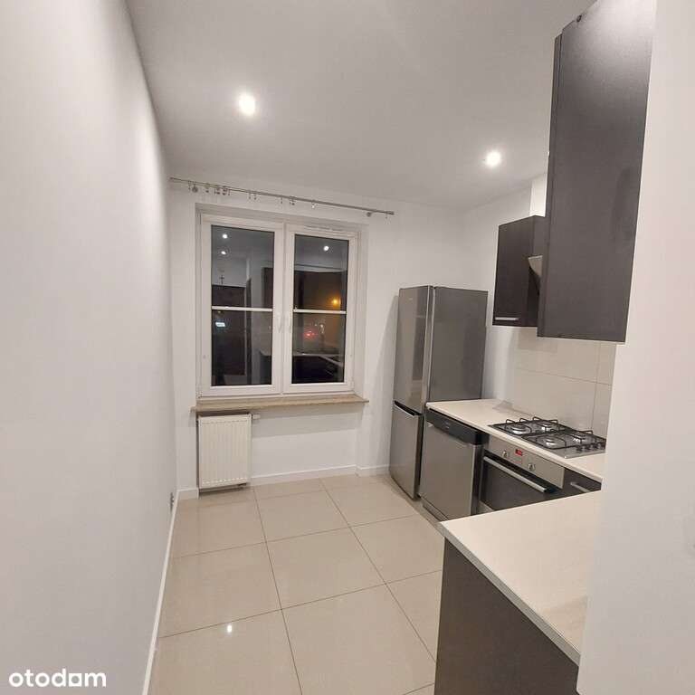 2 pokoje| Balkon | CO miejskie | 1 piętro - Pełny obrazek: 2/7