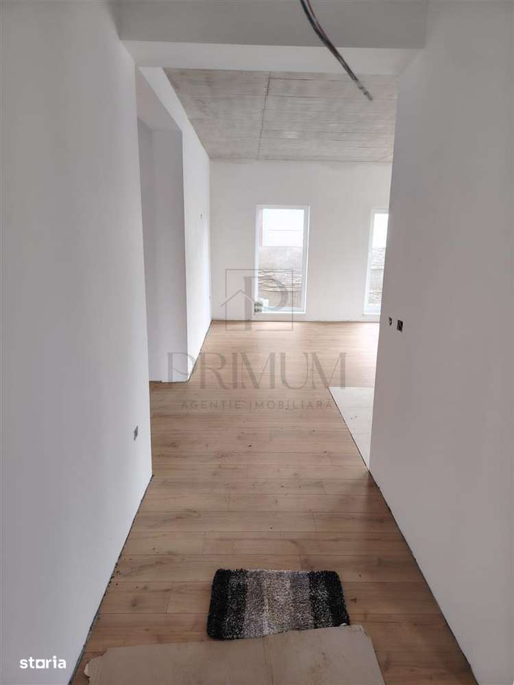 Duplex 3 dormitoare pe parter - despartit prin camera tehnica - zona f - Imagine principală: 4/9