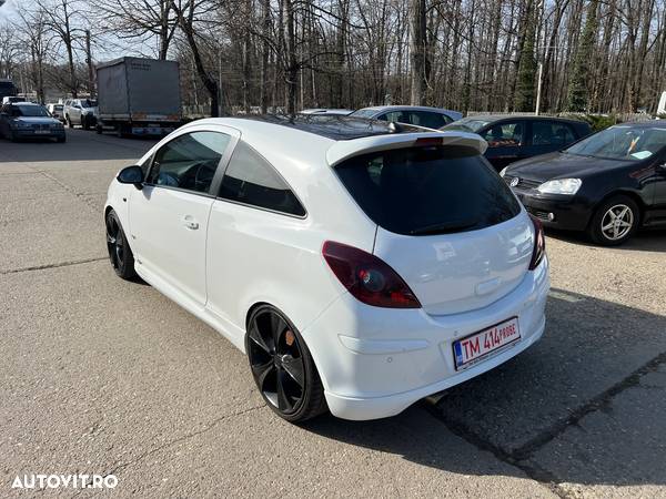 Opel Corsa 1.4 16V Color Race - 4