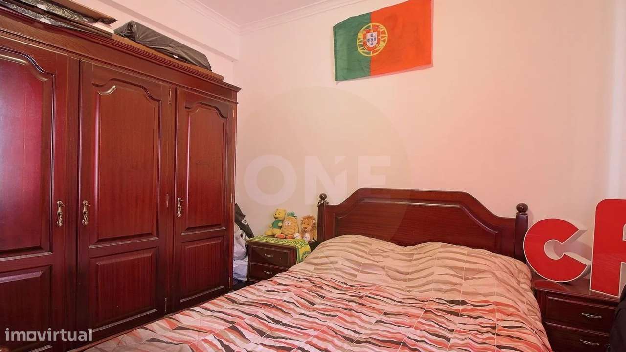 Moradia T3+1 em Caneças-19