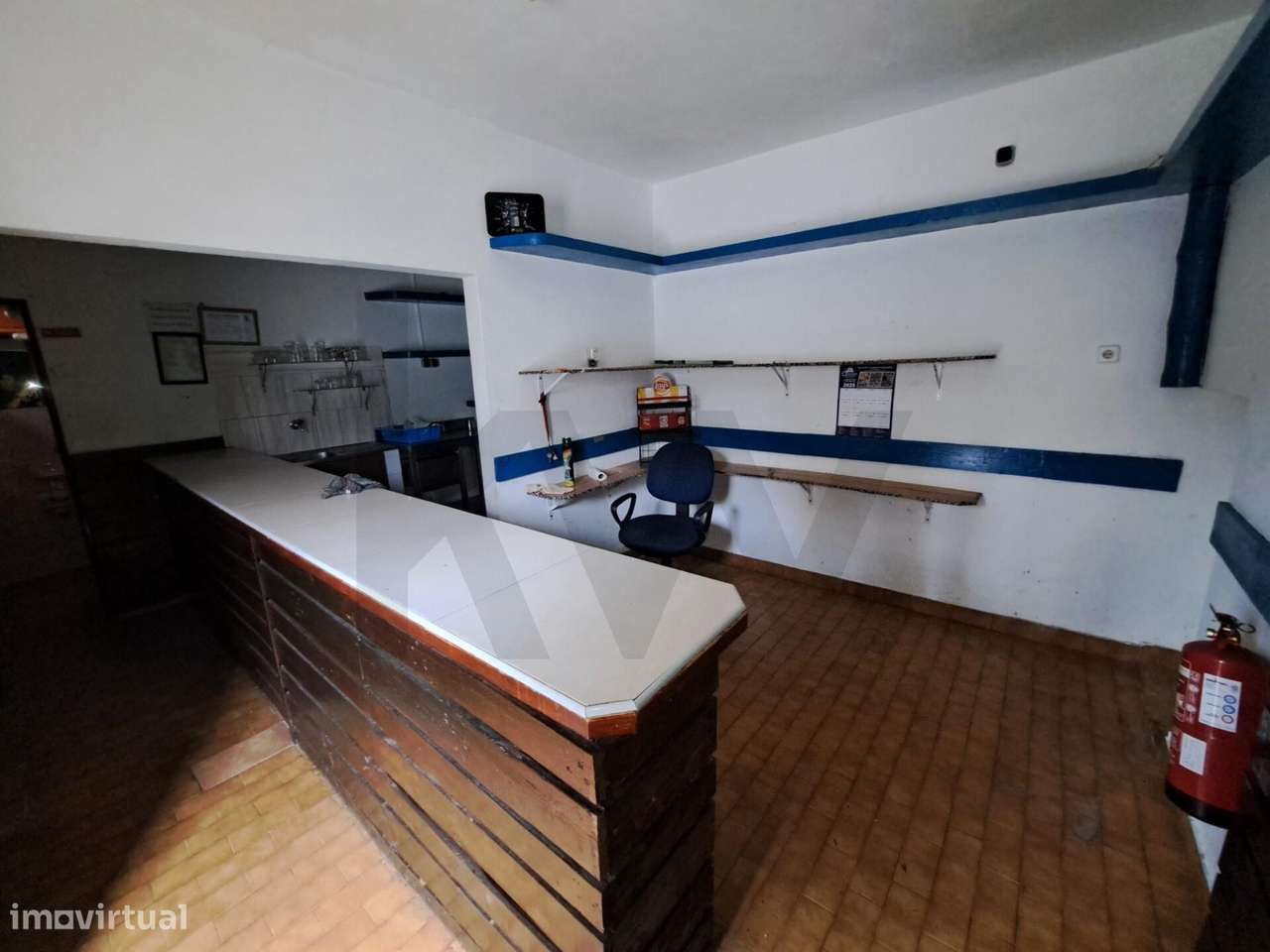 Moradia T3 para Remodelação com Entradas Independentes e Elevado Poten - Grande imagem: 3/17