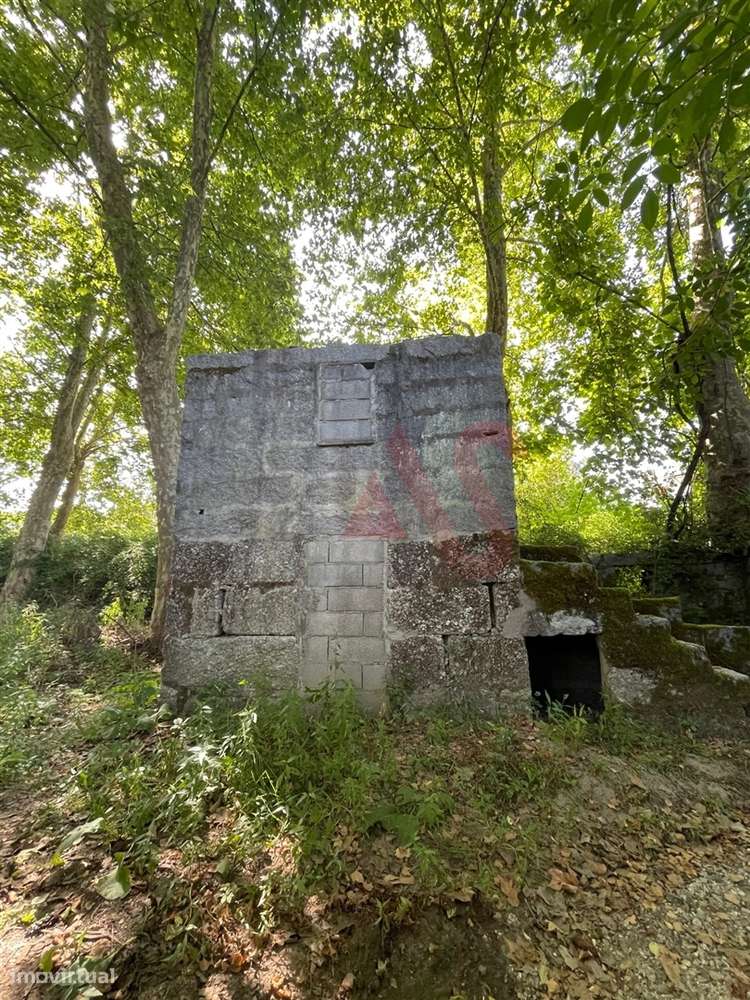 Moradia em Ruínas em Cernadelo, Lousada - Grande imagem: 5/16