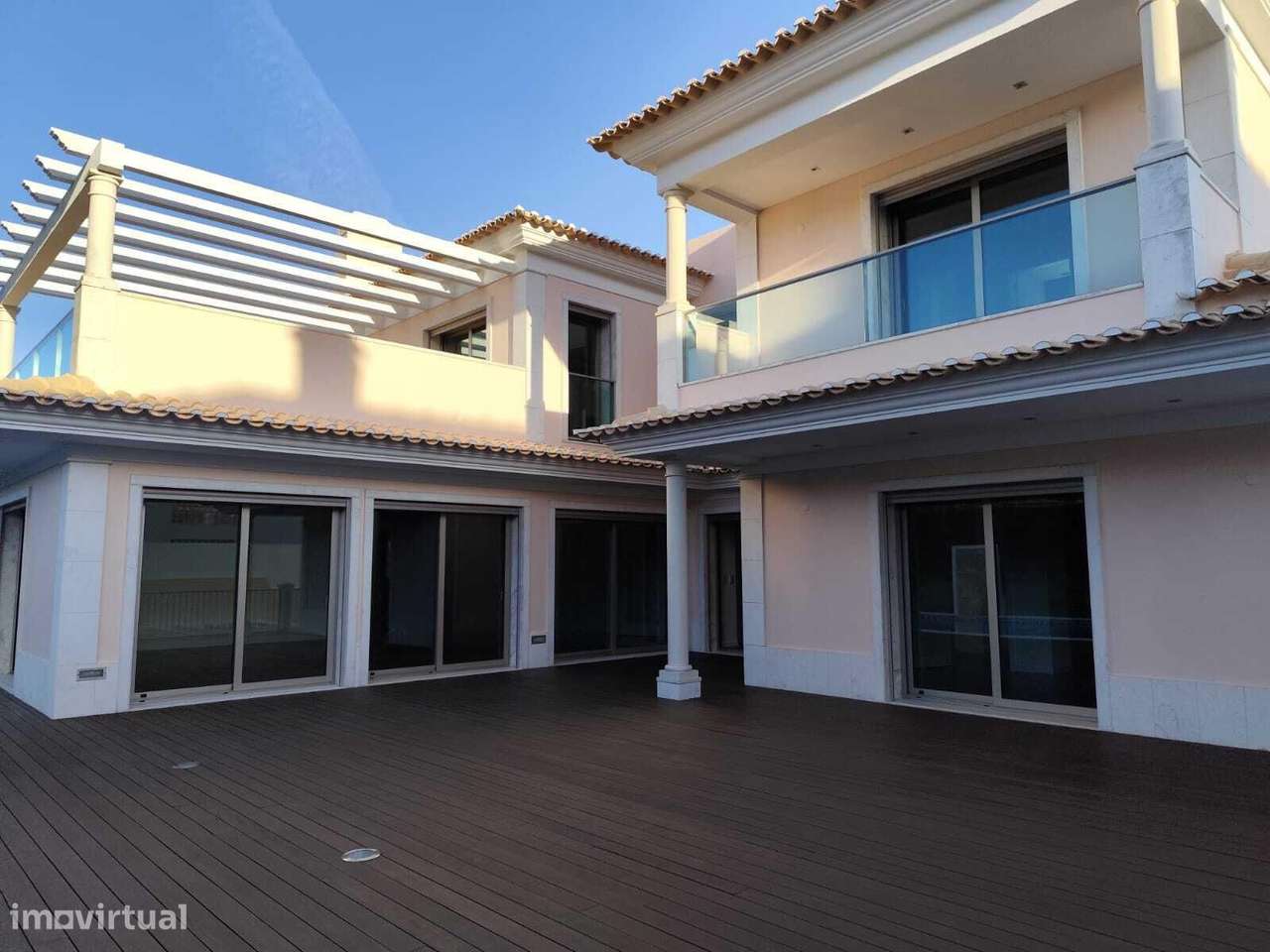 Moradia T6 com piscina, Quinta da Beloura, Sintra - Grande imagem: 4/39