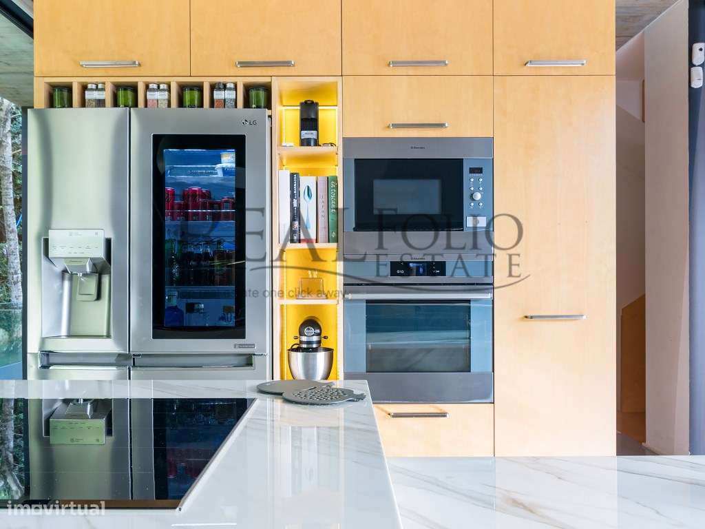 Moradia T3+1 de Luxo na Aldeia de Juzo, Cascais-10