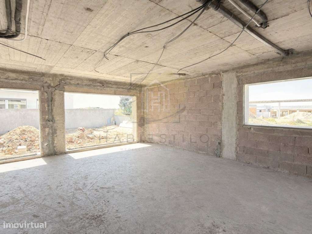 Moradia Nova T4 com Piscina em Azeitão- Vista Serra da Arrábida-8