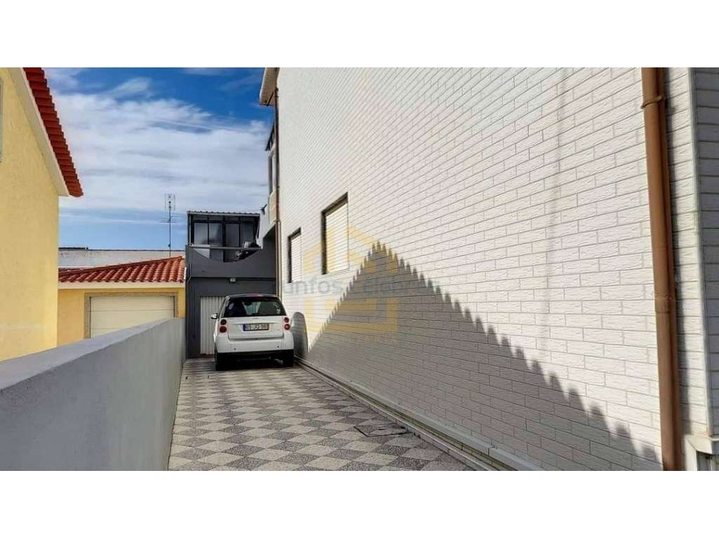 Moradia Bi-Familiar V7 nas Caxinas - Vila do Conde - Grande imagem: 2/26