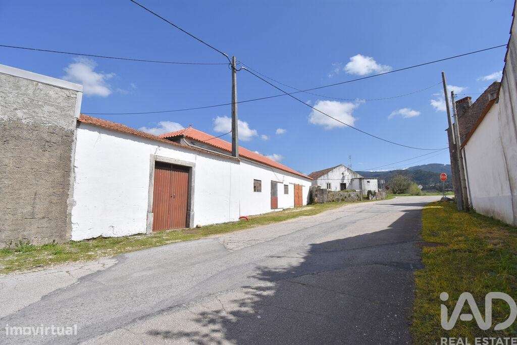 Comércio diverso em São Miguel, Santa Eufémia e Rabaçal de 470,00 m2 - Grande imagem: 2/29