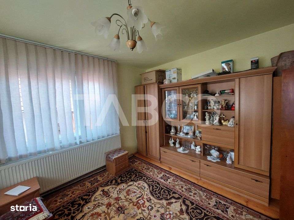 Casa individuala de vanzare cu teren de 1108 mp in Sacel Sibiu-3
