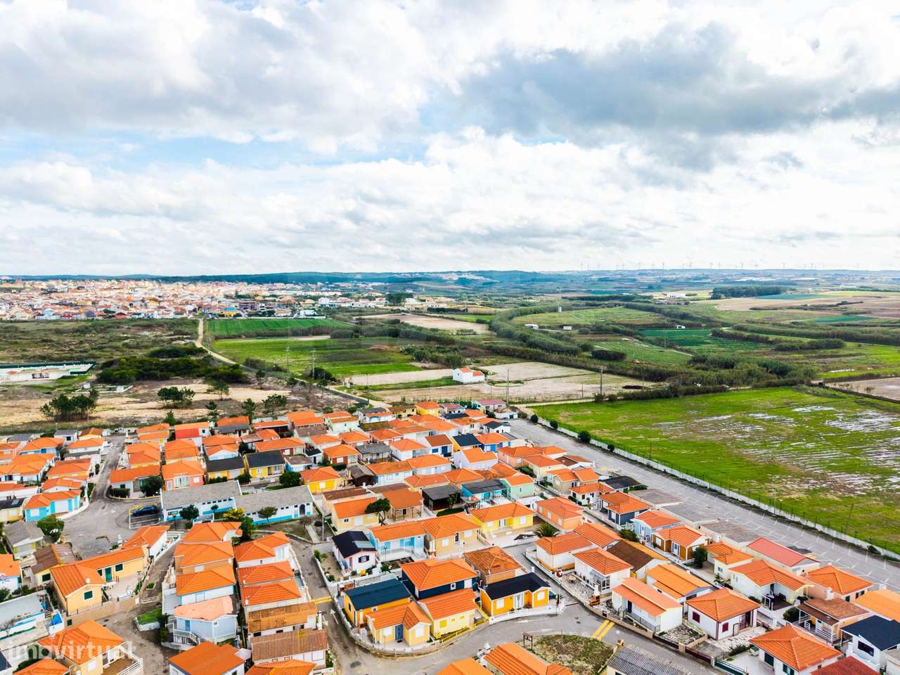 Apartamento T2 com Sótão e Varanda junto à Praia do Baleal-45