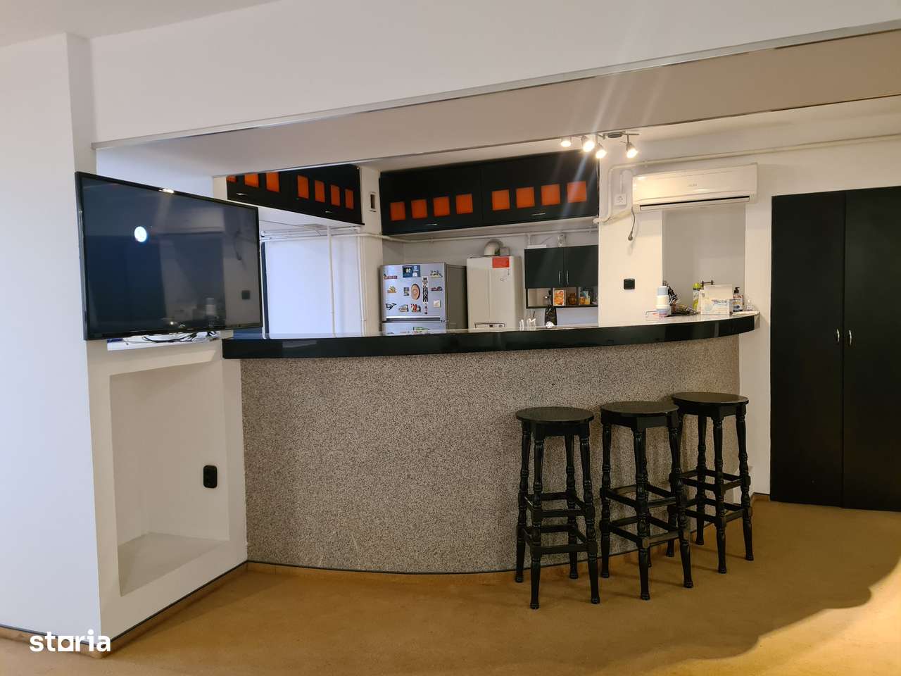 3 camere 93 mp 2/7 Calea Bucuresti - Vodafone - Imagine principală: 2/11
