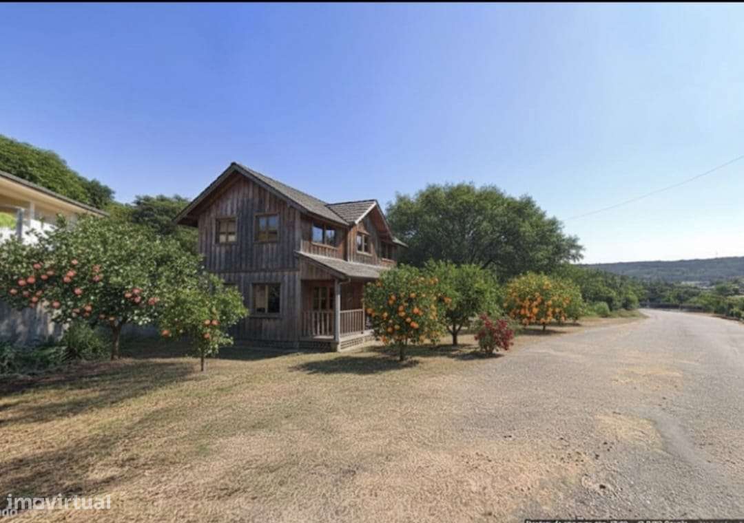 Terreno com 1 300 m2 no eixo Porto Aveiro - Grande imagem: 4/5