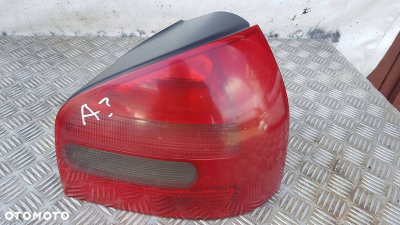 AUDI A3 8L LAMPA PRAWA TYŁ - 3