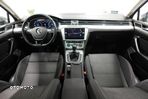 Volkswagen Passat 1.8 TSI BMT Comfortline - 31