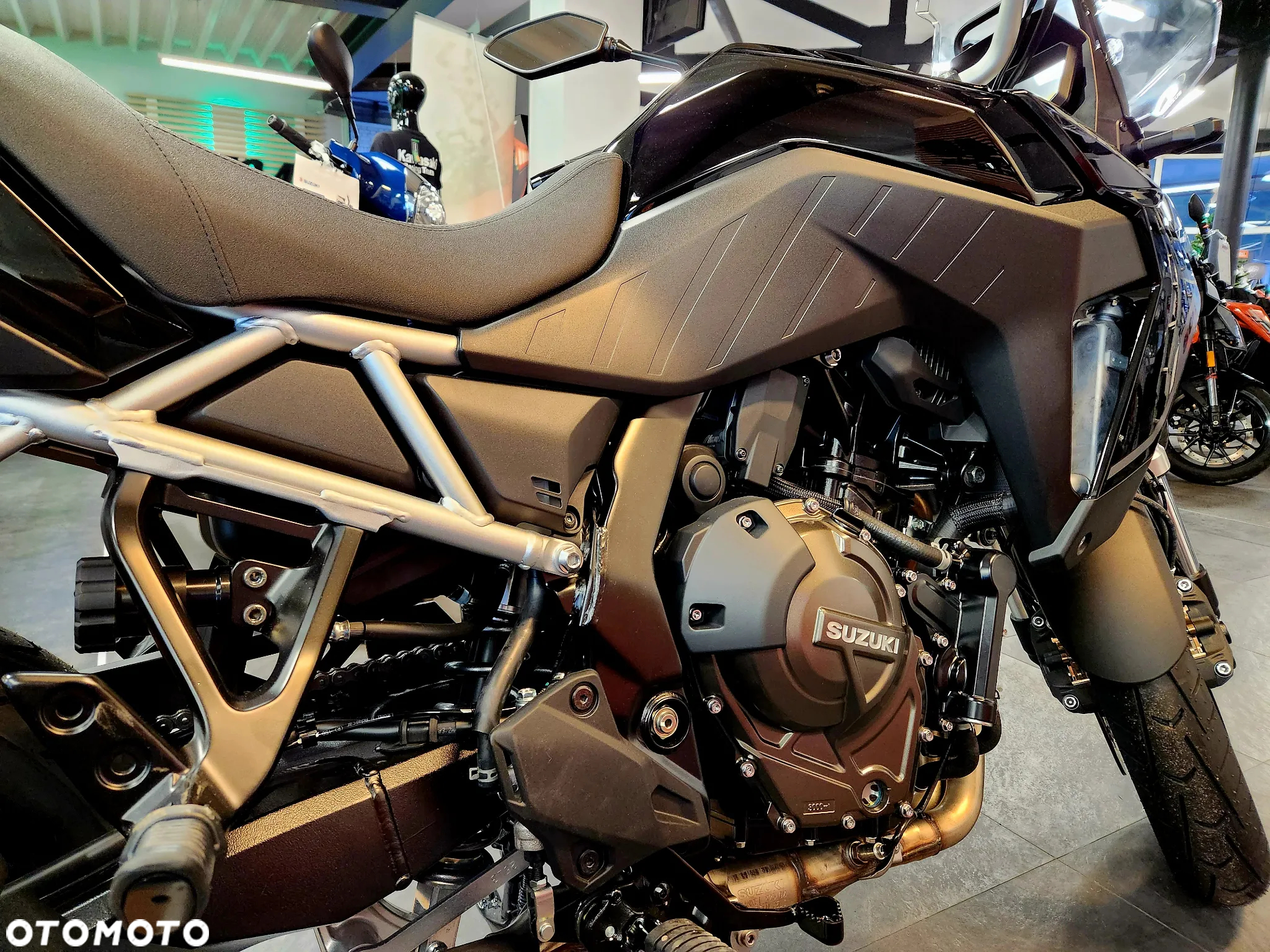 Suzuki V-STROM - 9