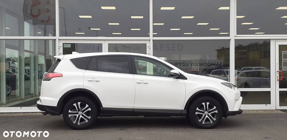 Toyota RAV4 2.0 D-4D Active 4x2 - 5