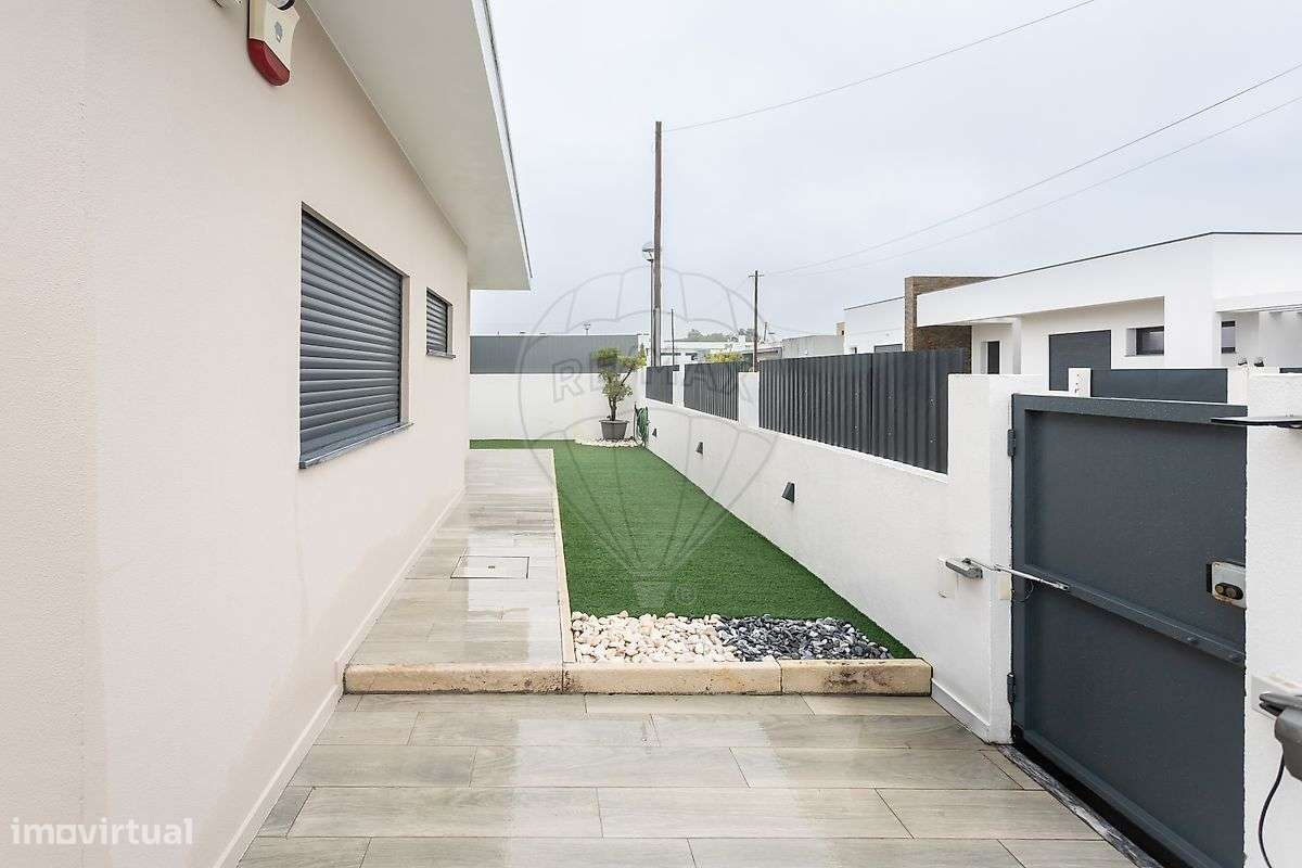 Moradia T3 para venda - Grande imagem: 2/44