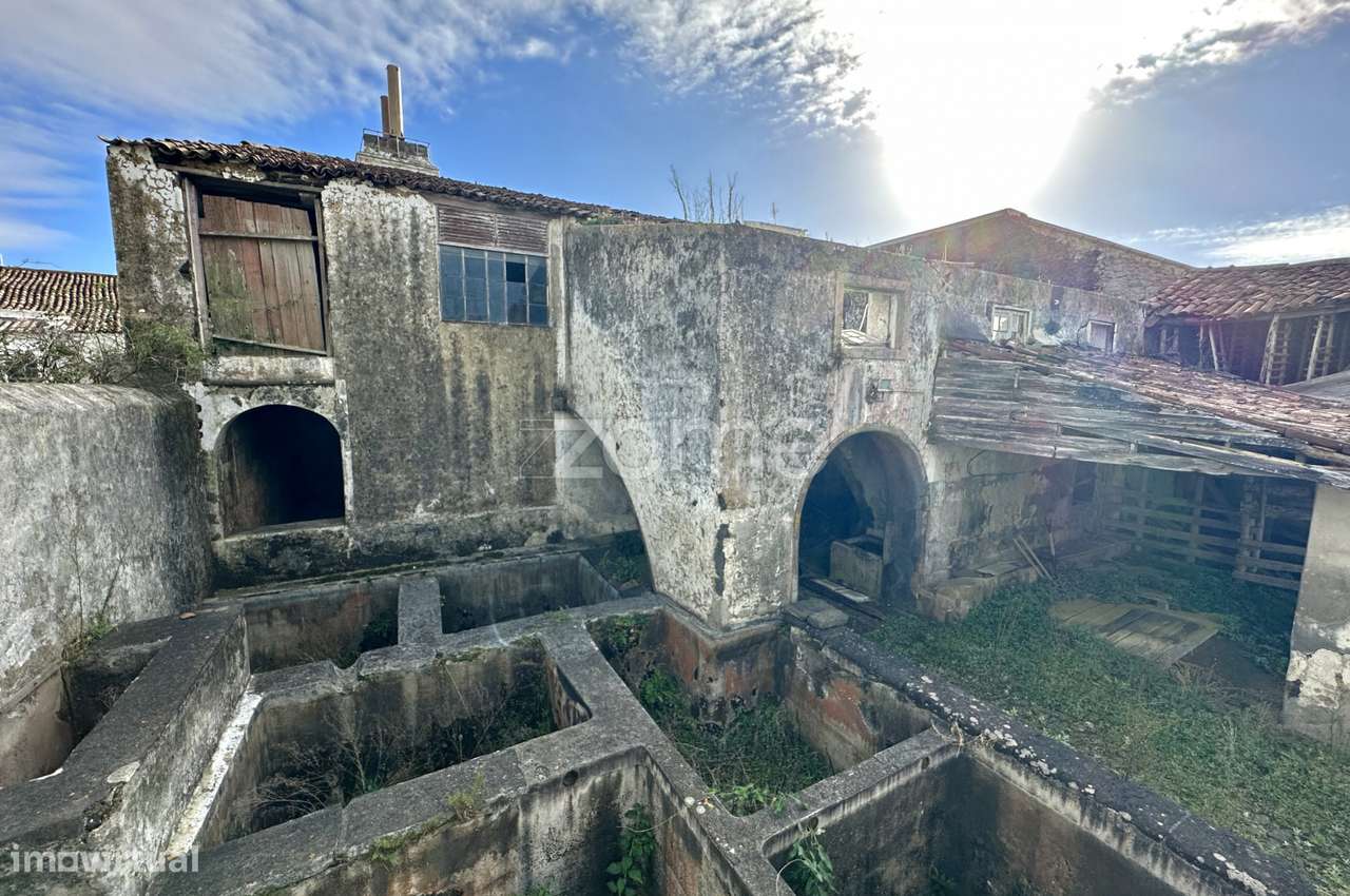 Conjunto Patrimonial para Investimento - Centro histórico de Lagoa - Grande imagem: 5/27