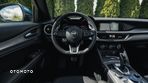 Alfa Romeo Stelvio - 11