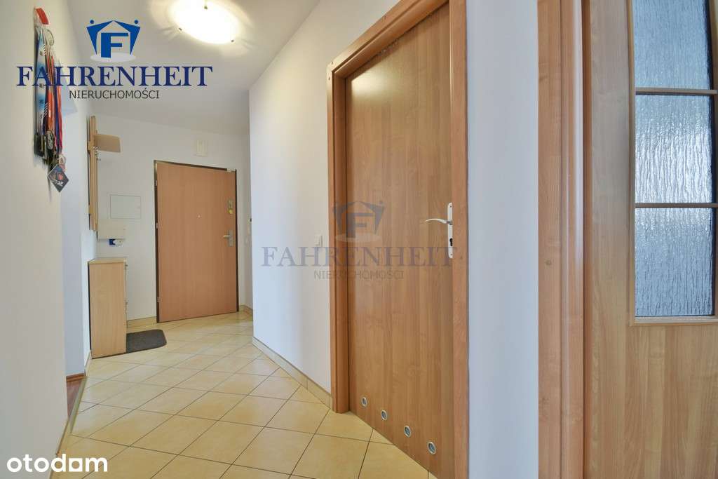 3 pokoje, dwustronne, Wirtualny Spacer-12