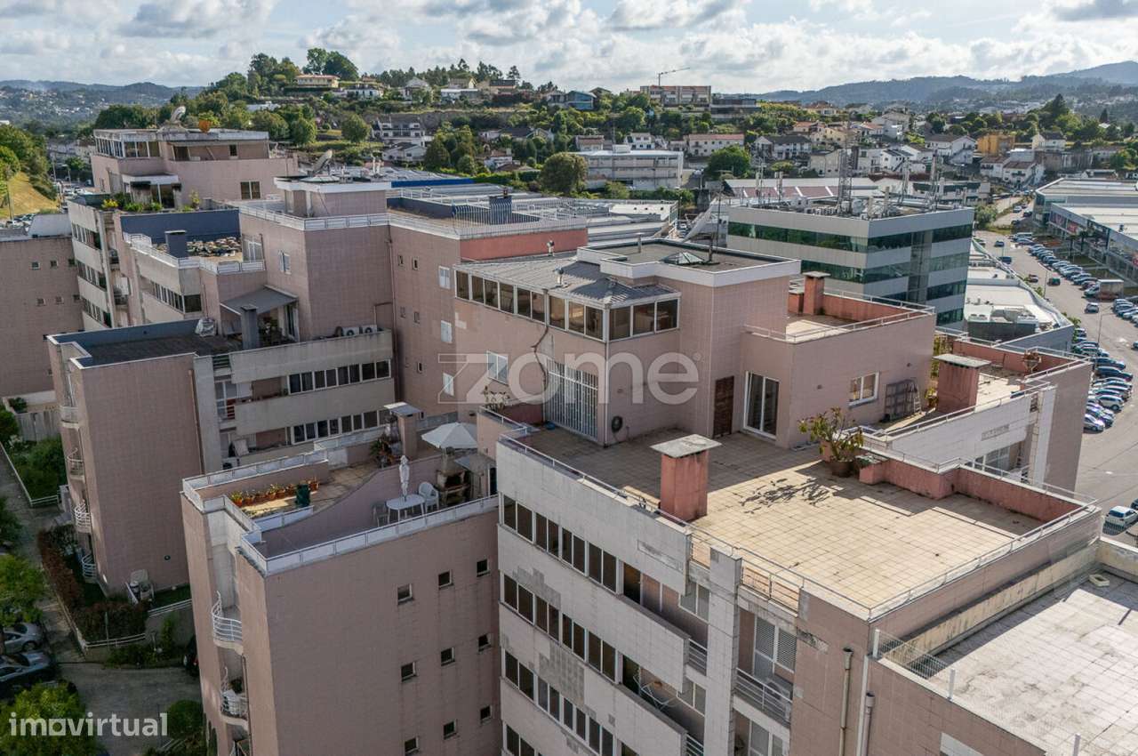 Apartamento T3 em Ferreiros, Braga-39
